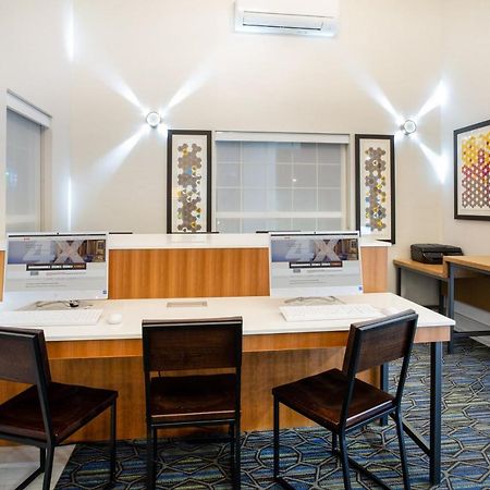 Holiday Inn Express & Suites Lincoln City By Ihg Экстерьер фото