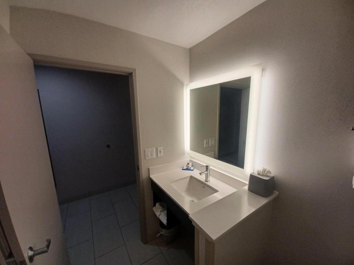 Holiday Inn Express & Suites Lincoln City By Ihg Экстерьер фото