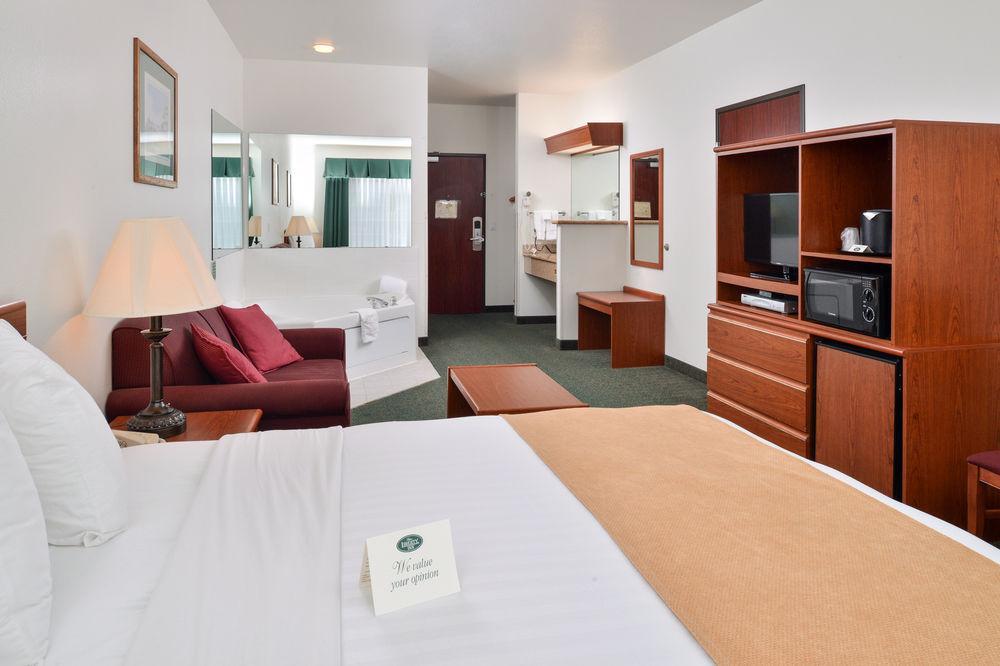 Holiday Inn Express & Suites Lincoln City By Ihg Экстерьер фото