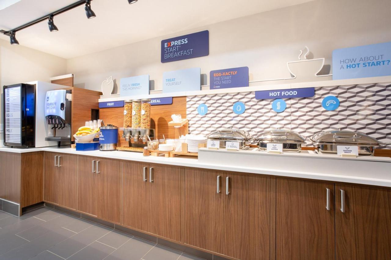 Holiday Inn Express & Suites Lincoln City By Ihg Экстерьер фото