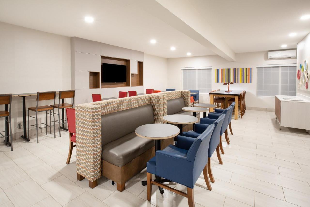 Holiday Inn Express & Suites Lincoln City By Ihg Экстерьер фото